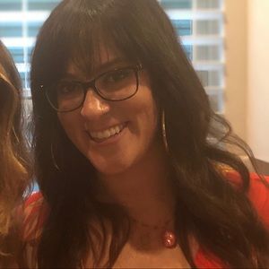 Meet your Posher, Stacy